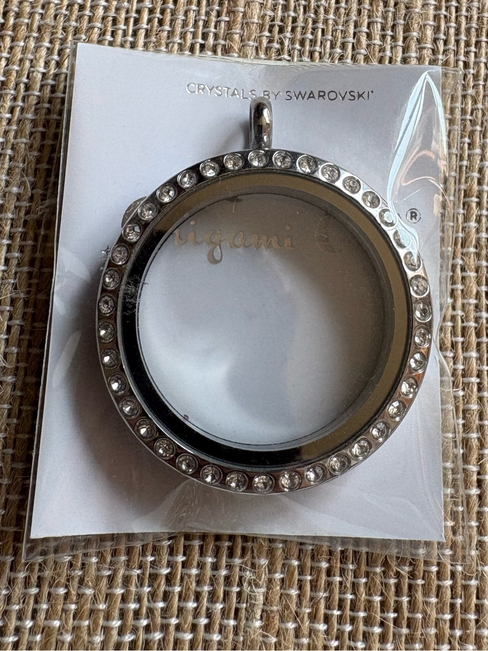 Origami Owl Large Silver Locket w/Crystals
